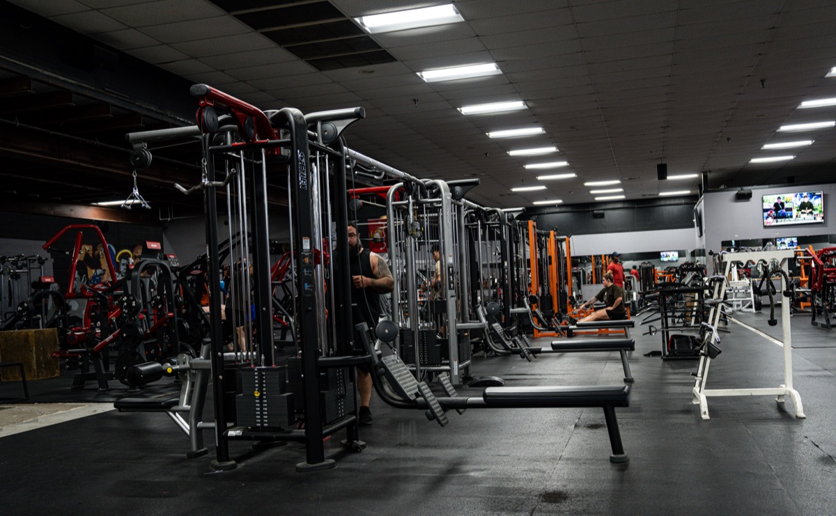 Cable machines and functional training area at House of Gainz